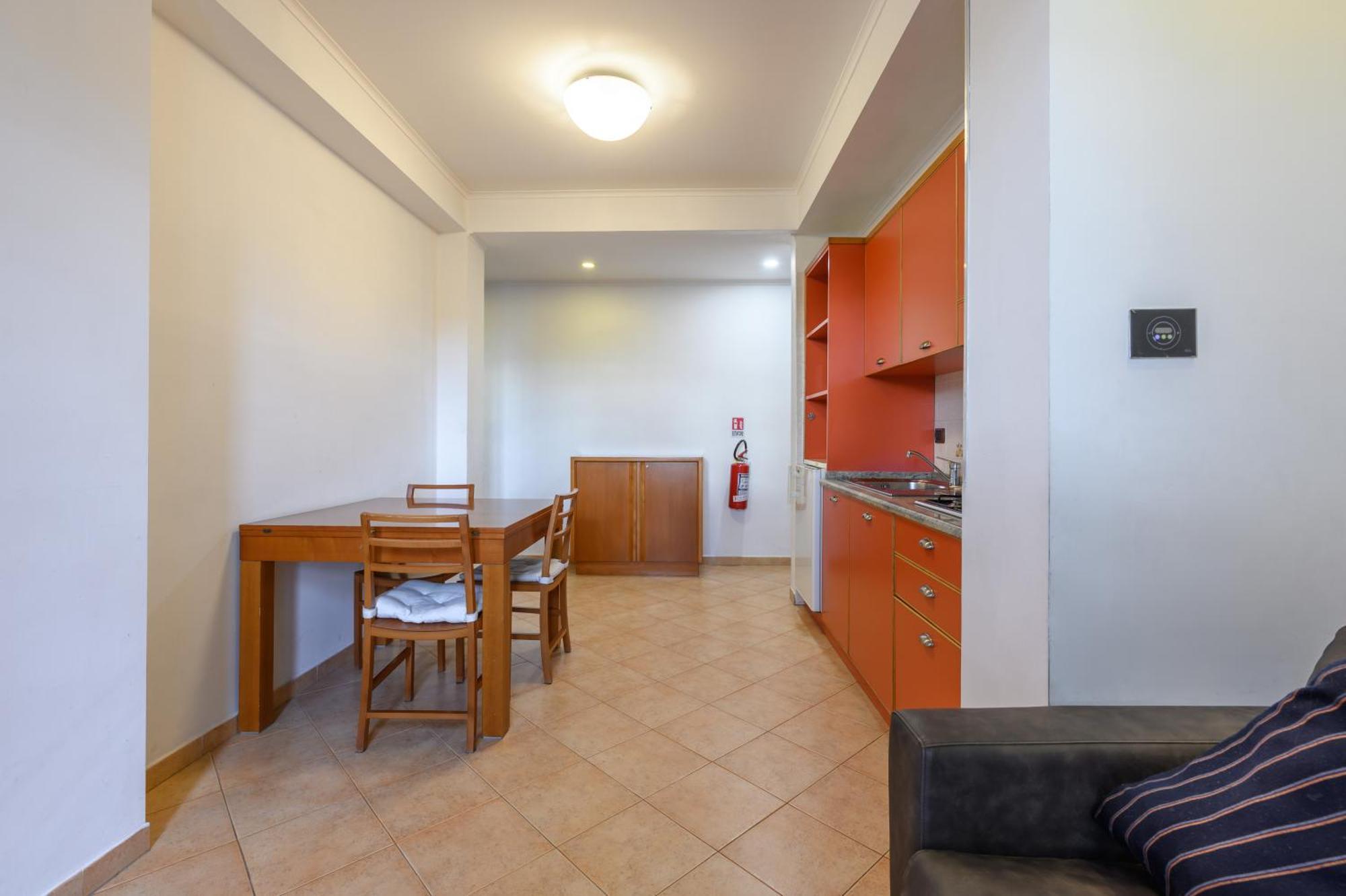 Crosti Apartments โรม ภายนอก รูปภาพ
