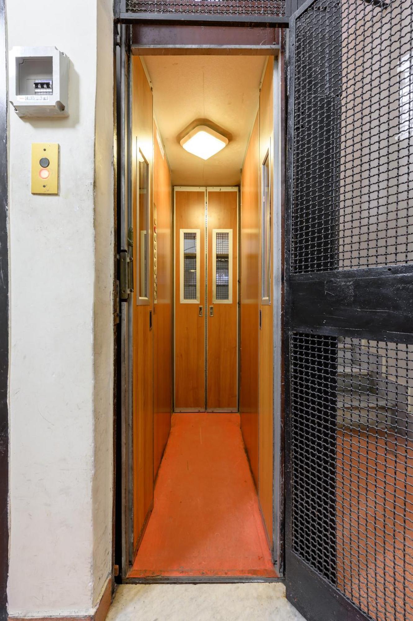 Crosti Apartments โรม ภายนอก รูปภาพ